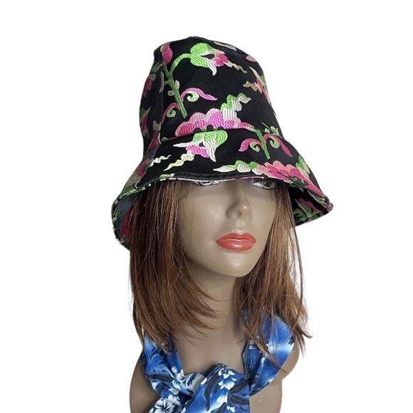 CYNTHIA ROWLEY Jacquard Bucket Hat Black Pastel Floral One Size - Picture 1 of 6